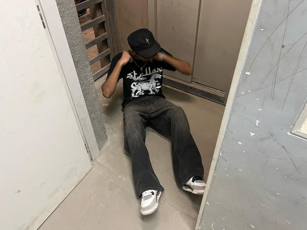 DR4G0N OVERSIZED TEE